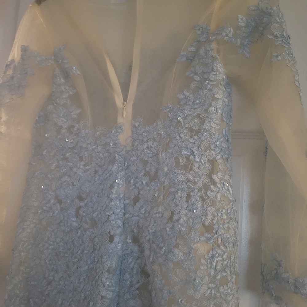 Stunning Cocktail dress - Picture 2 of 3